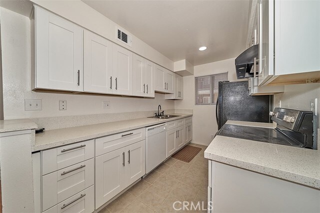 Building Photo - 433 S Manhattan Pl