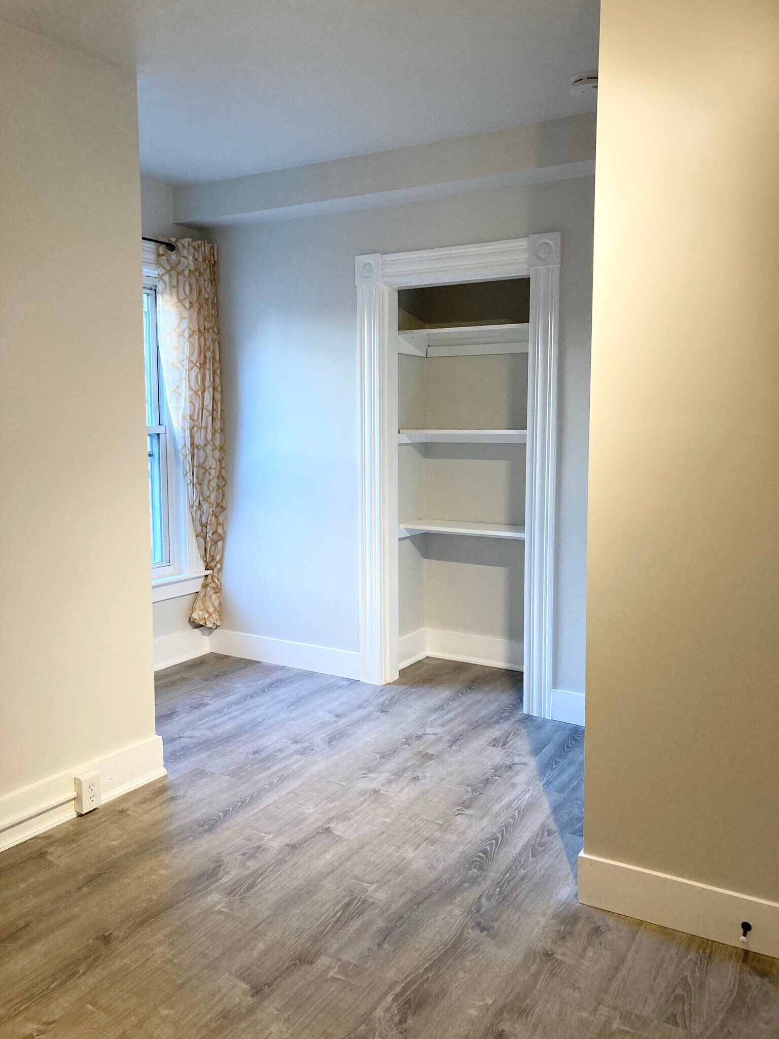 2nd floor bonus room - 33 -35 Federal Street