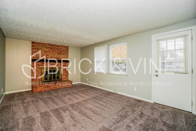 Building Photo - 3229 Middleboro Way