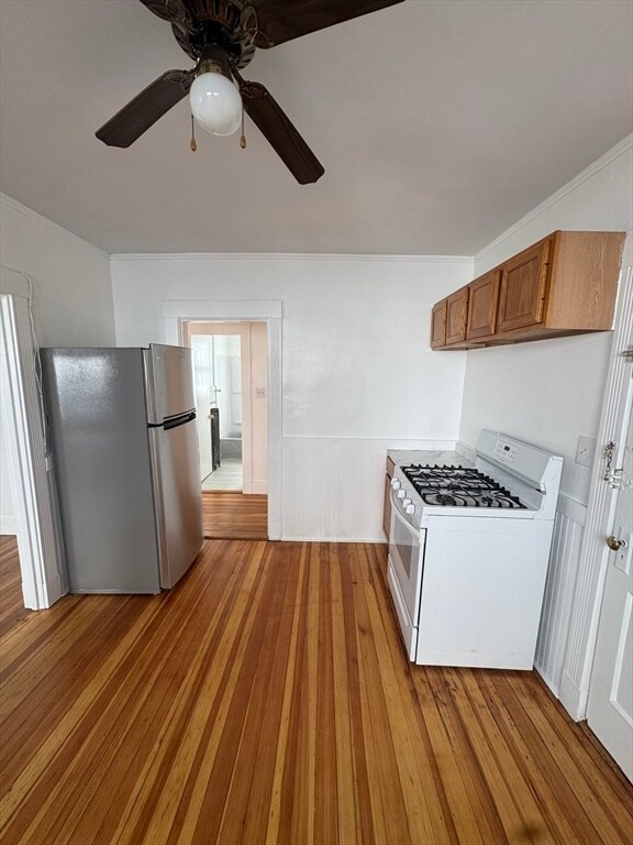 Building Photo - 196 Reservation Rd