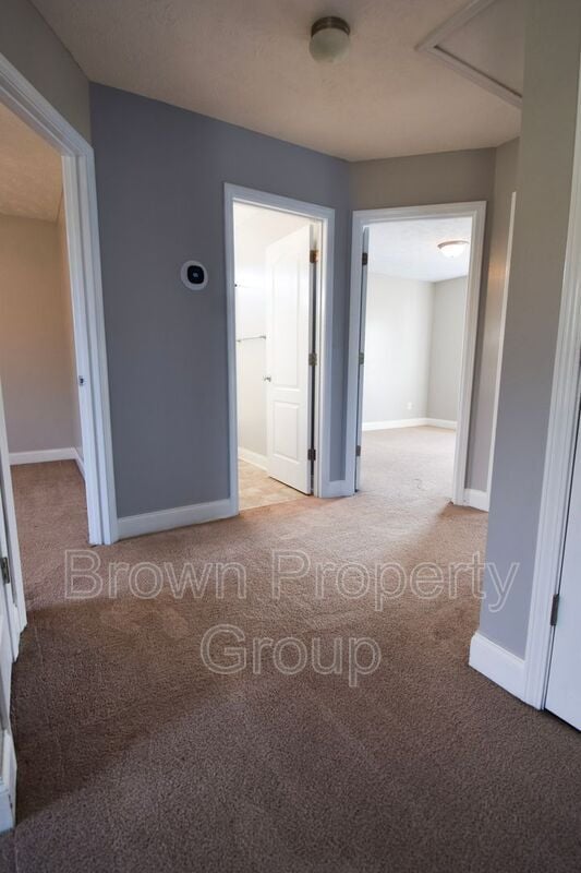 Building Photo - 131 Flag Ln