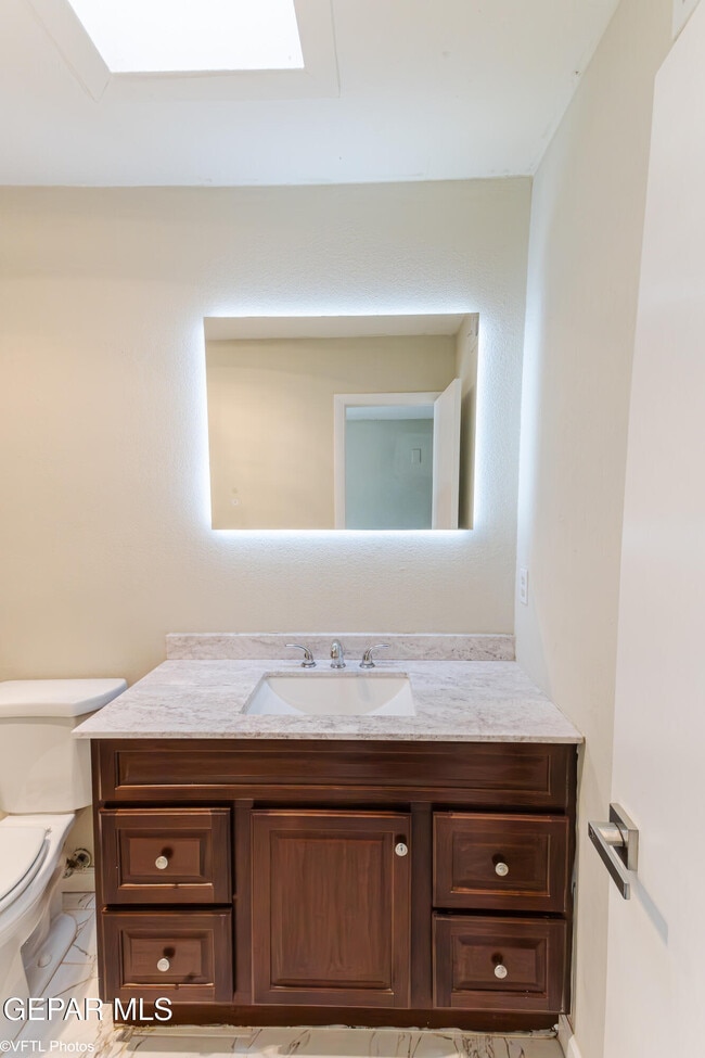 Building Photo - 7304 Gran Vida Dr