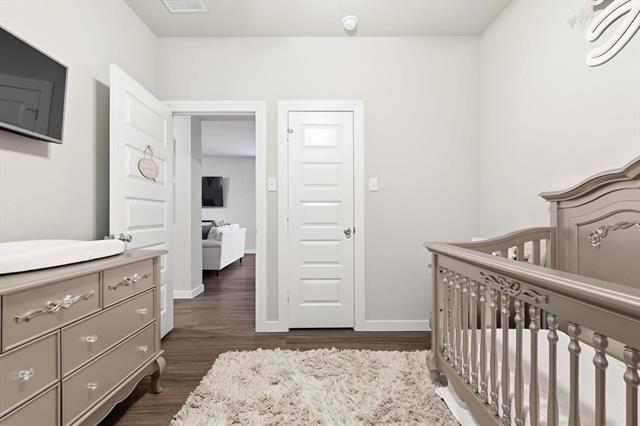 Building Photo - 5582 Yarborough Dr