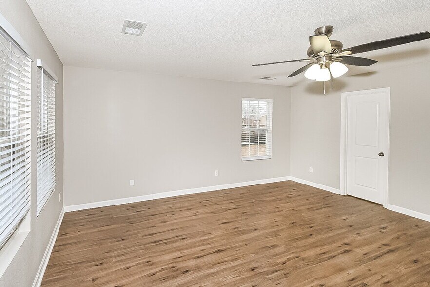 Building Photo - 4422 Oakden Ln.