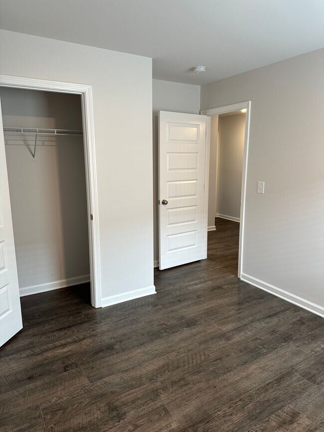 Building Photo - Pre-Leasing Now | Beautiful 4 Bedroom, 2 Bath Home Offering Space & Comfort in Kilpatrick Landing