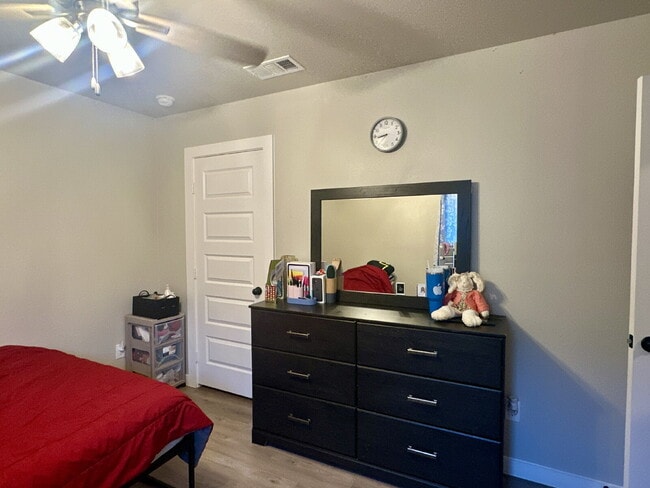 Building Photo - 4/2/2 in Frenship ISD!