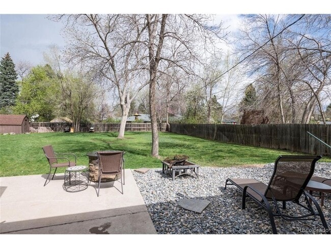 Building Photo - Modern 4BR Lakewood Home on Nearly Half an...