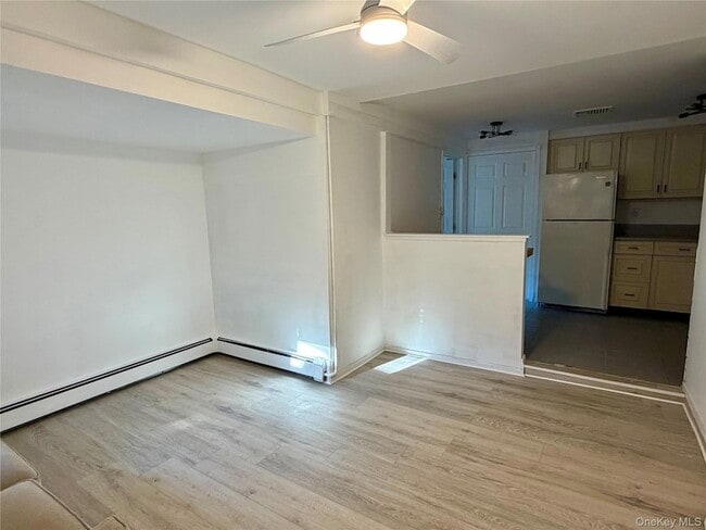 Building Photo - 509 8th Ave