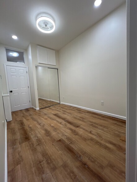 Building Photo - 5914 Palmetto St