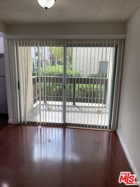 Building Photo - 4105 Summertime Ln