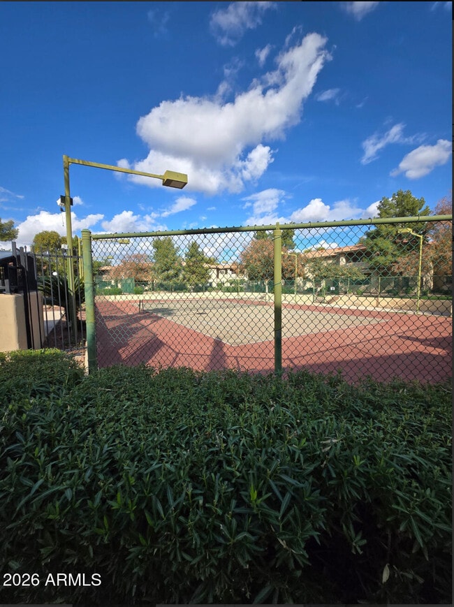 Building Photo - 1351 N Pleasant Dr