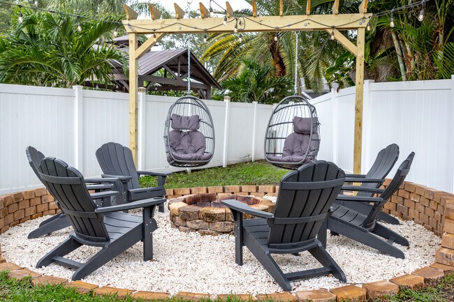 Building Photo - 9605 129th Ave