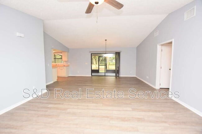 Building Photo - 6305 Christina Groves Cir E