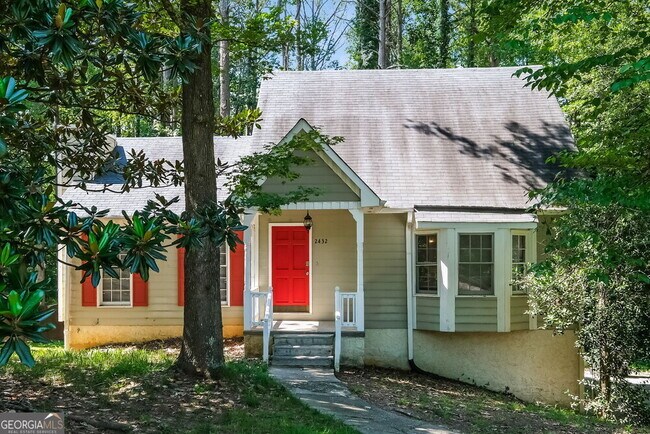 Primary Photo - 2432 Hillboro Cir S W