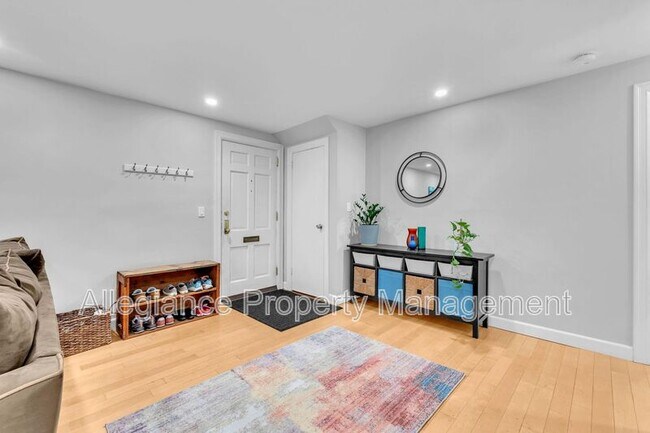Building Photo - 1618 Fitzgerald Ln