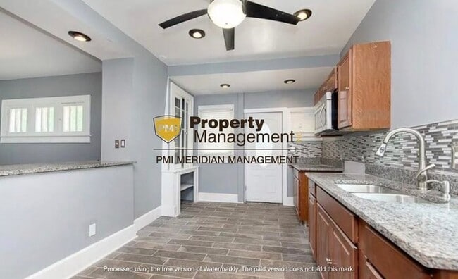 Building Photo - Charming 3 Bedroom Home in Indianapolis with Spacious Layout and Prime Location!