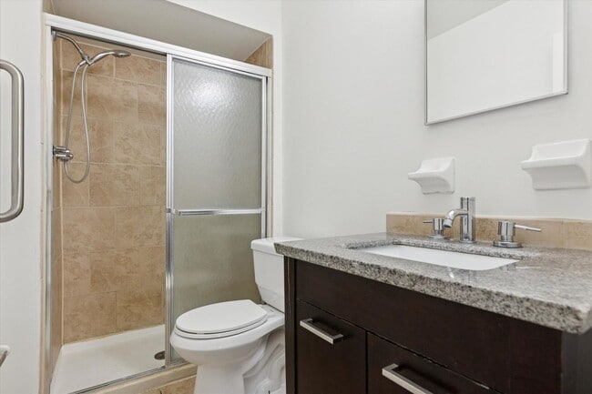 Building Photo - Available now, 3B/2.5B Two Story Townhome in Butler Park!