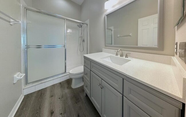Building Photo - 9828 Fan Palm Way