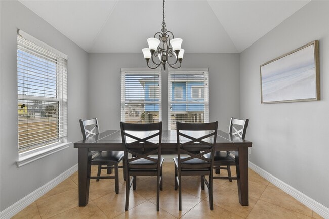 Building Photo - 21531 Zachary Dr