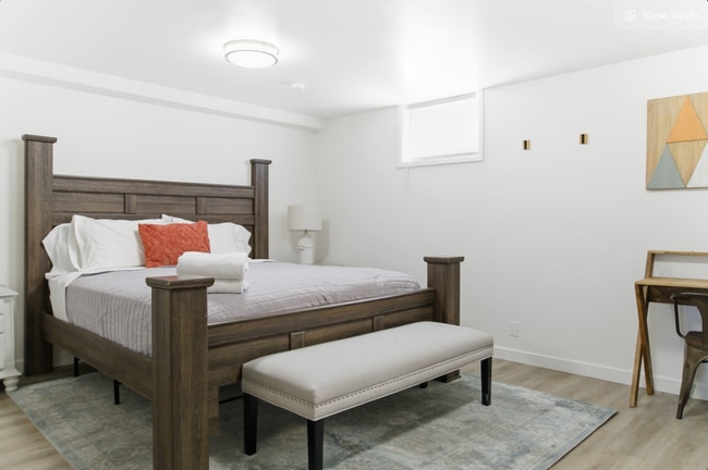 Building Photo - 4787 N Canyon Rd