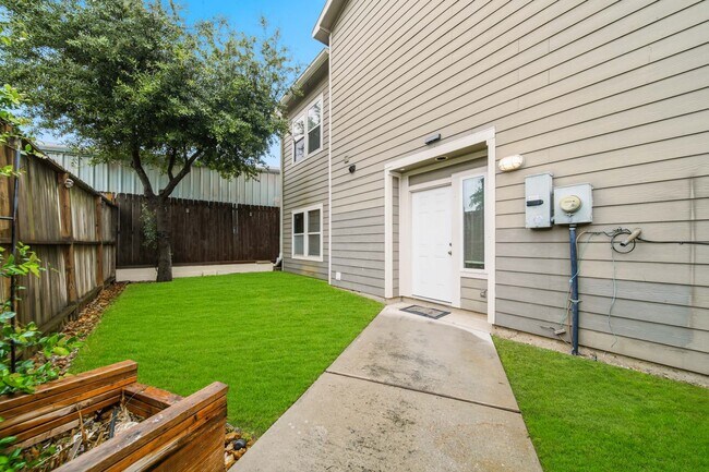 Building Photo - 5303 Avenue J