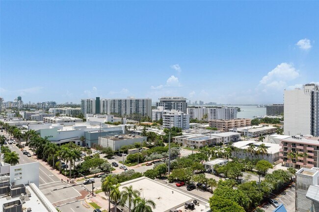 Building Photo - 6917 Collins Ave