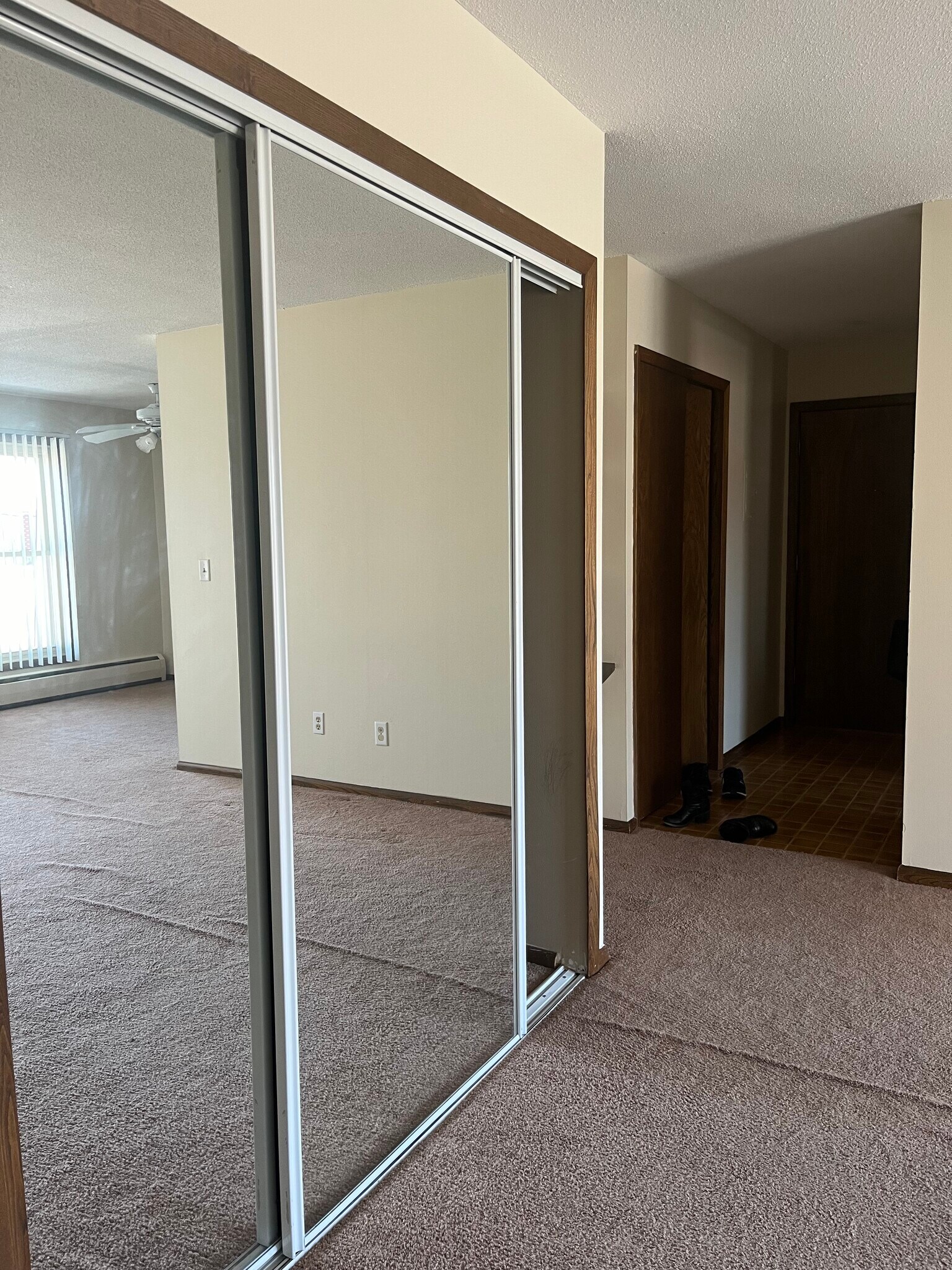 Living Area - Facing Entryway - 709 11th Ave S