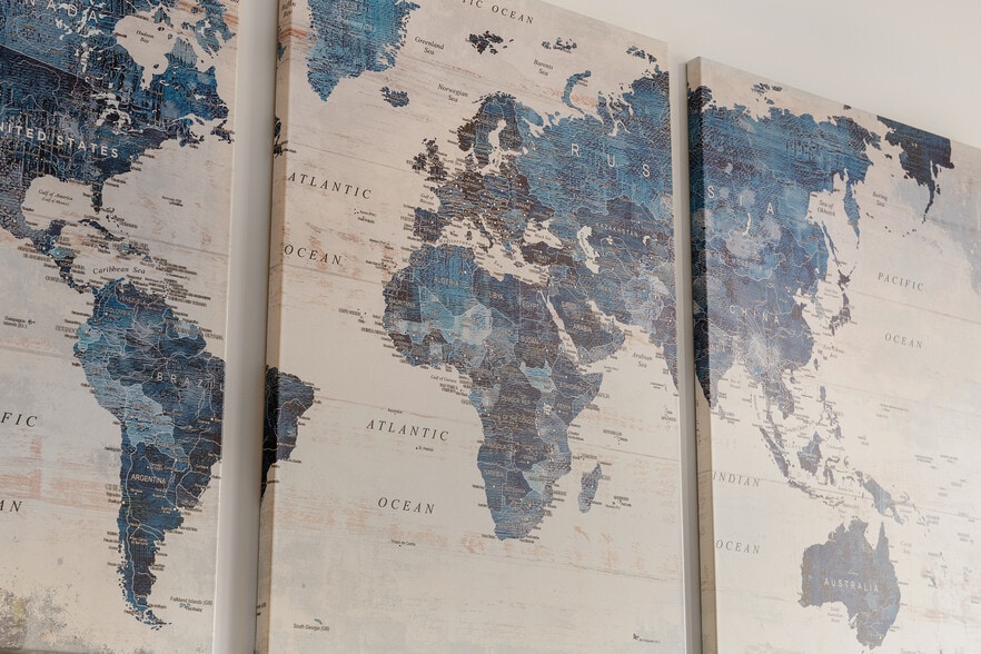 Building Photo - 922 NW 11th Ave