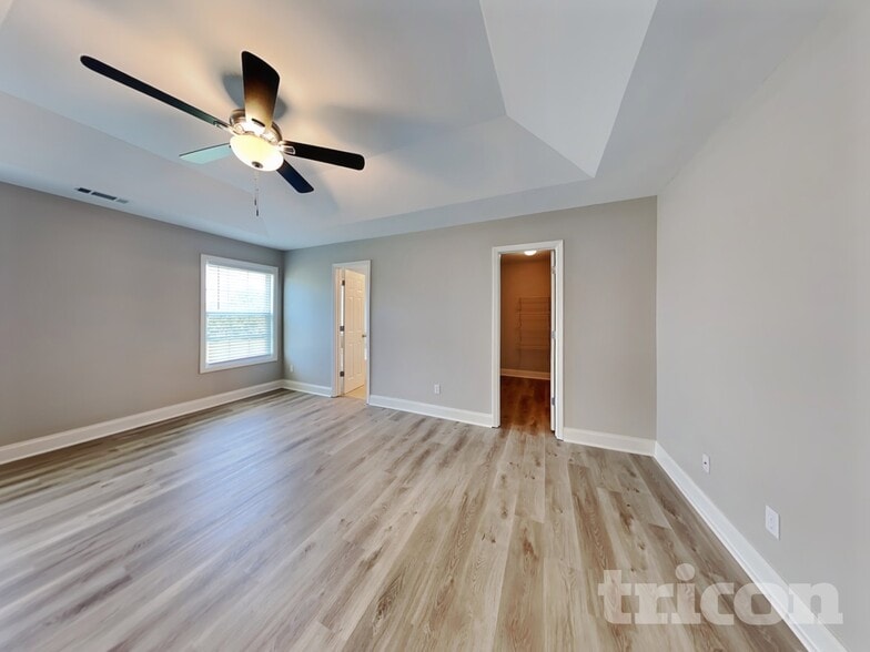 Building Photo - 654 Palmer Ct
