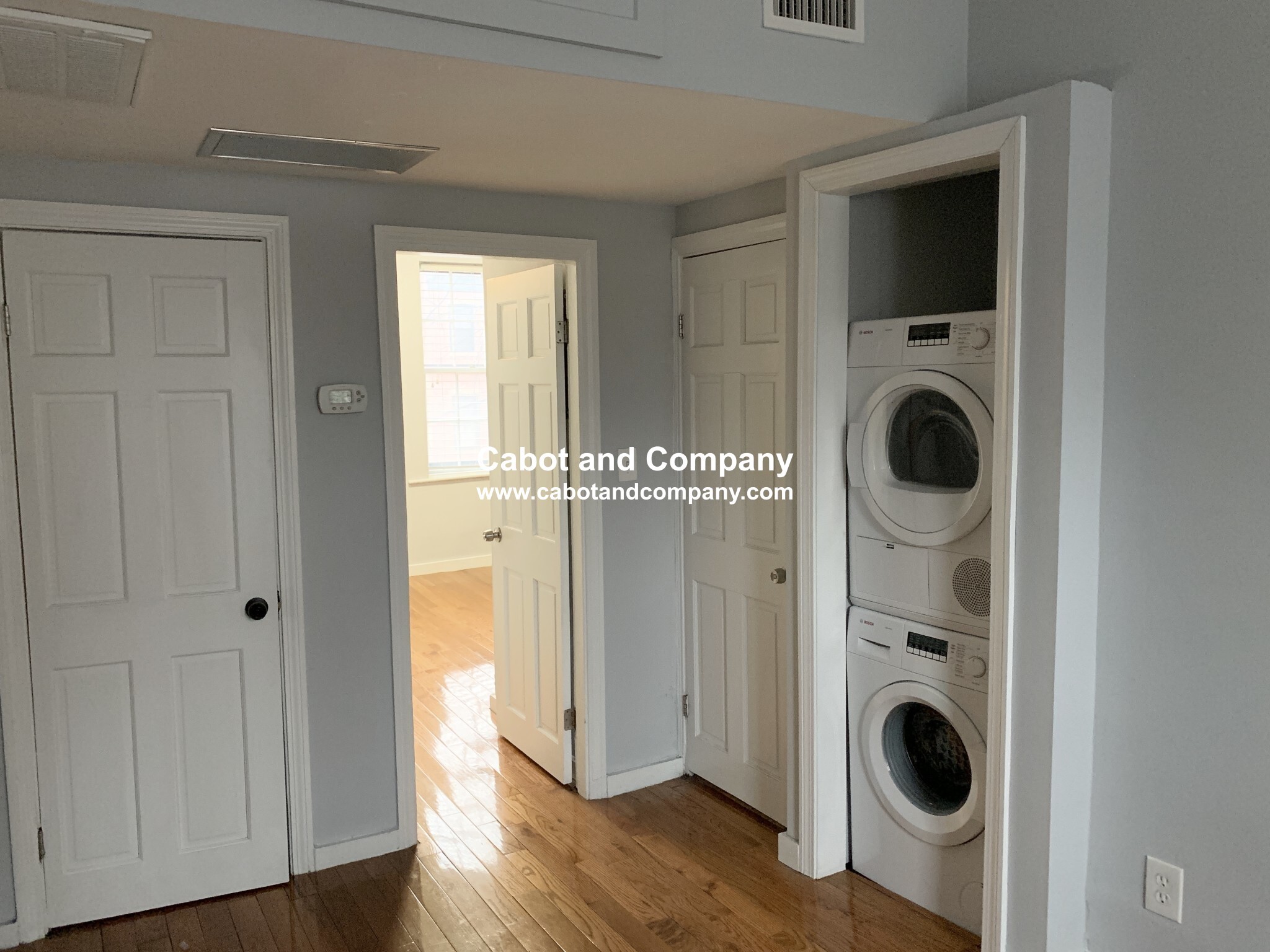 Building Photo - 193 Warren Ave