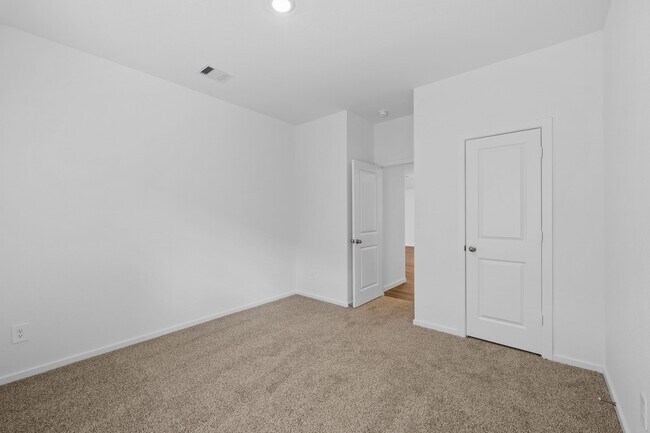 Building Photo - 27718 Hudson Sands Ln