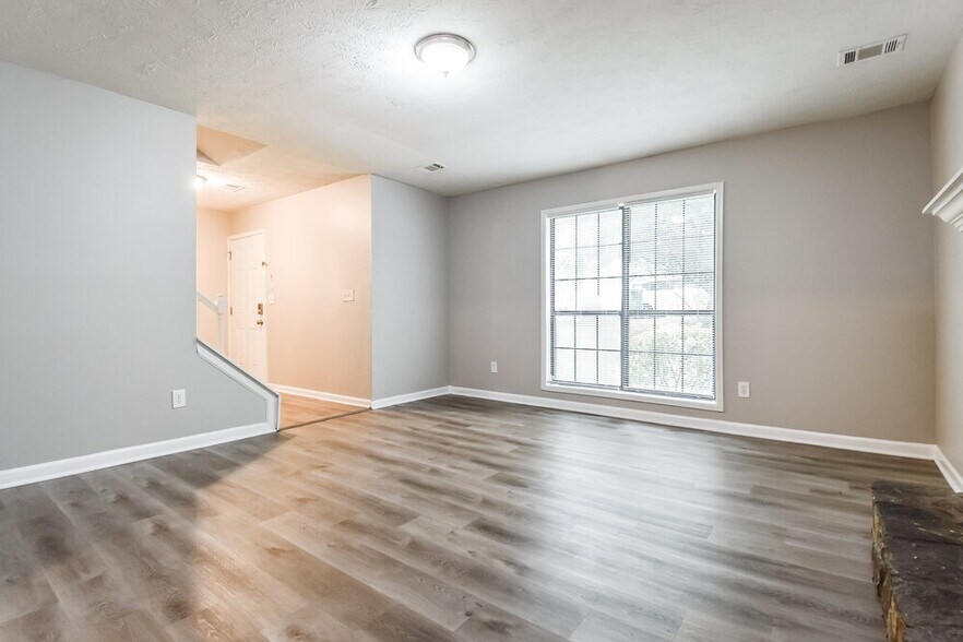 Building Photo - 943 Lake Watch Ct