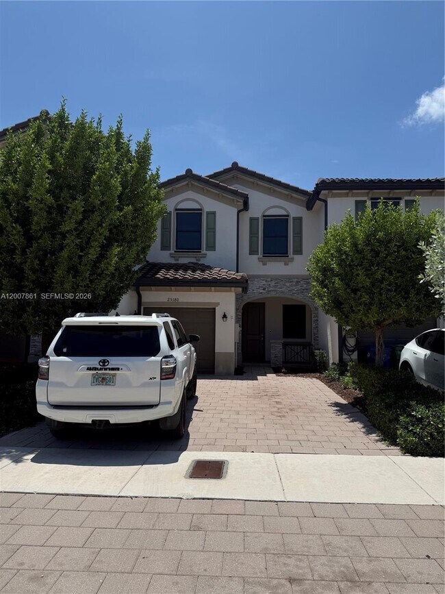 Building Photo - 25180 SW 114th Ave