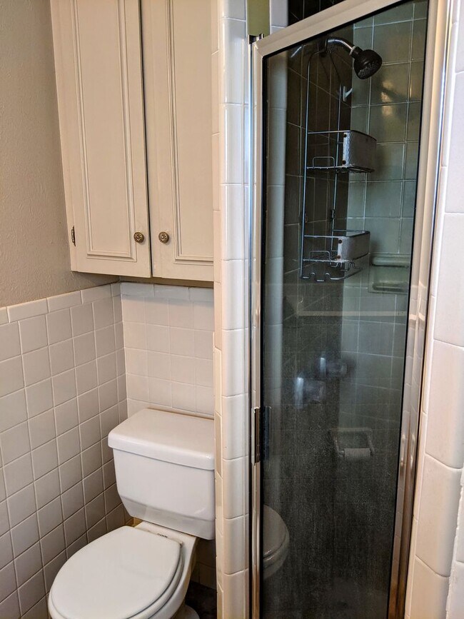 Building Photo - Central Lafayette Charmer