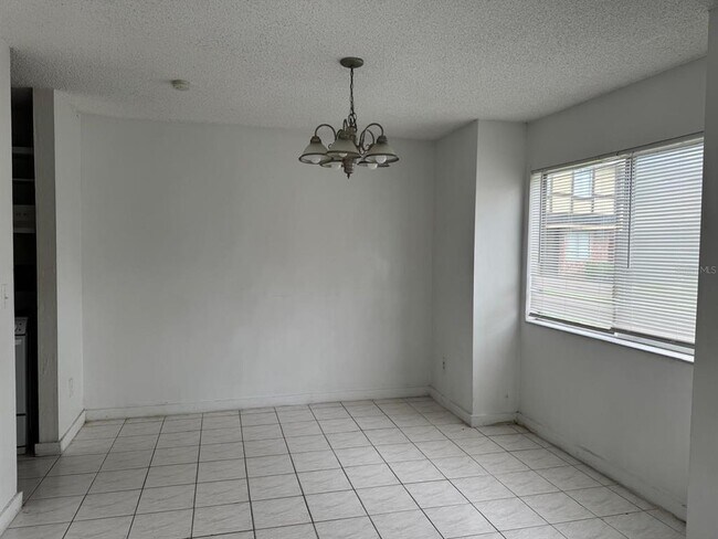 Building Photo - 2336 Huntington Green Ct