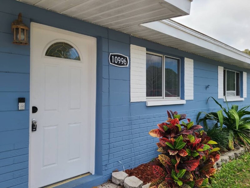 Building Photo - 10996 106th Ave N