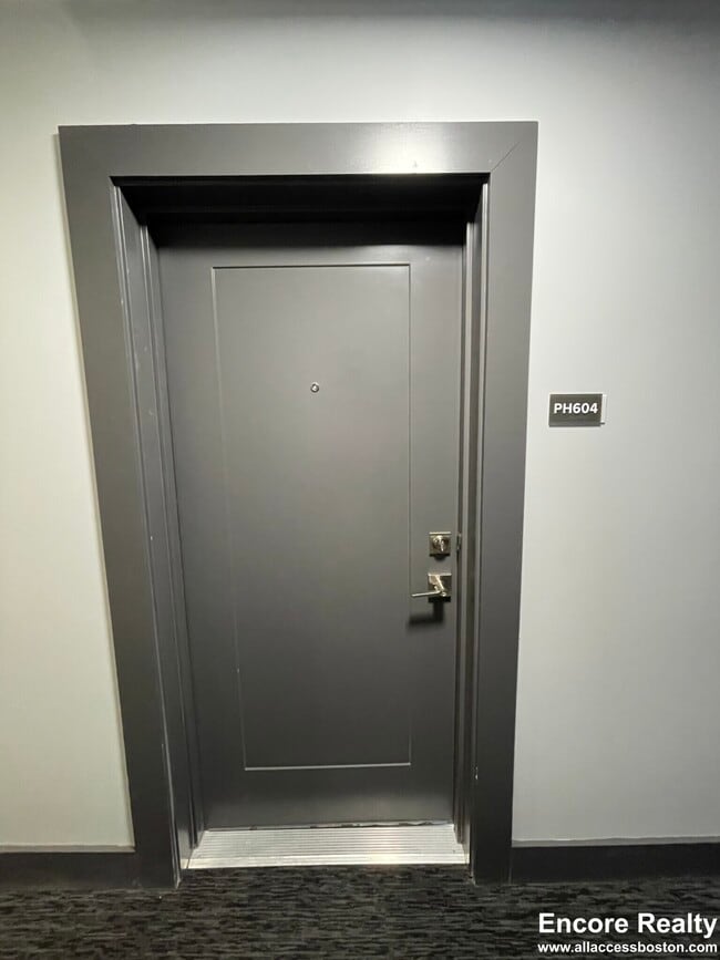 Building Photo - 365 Western Ave