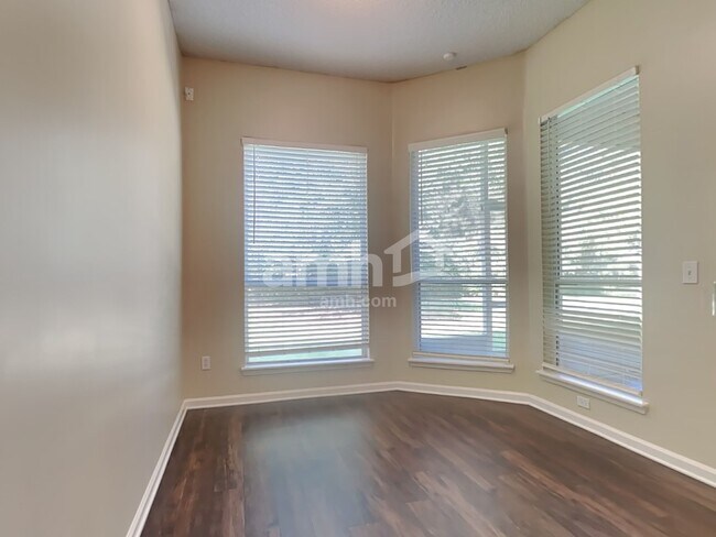 Building Photo - 11525 Jerry Adams Dr