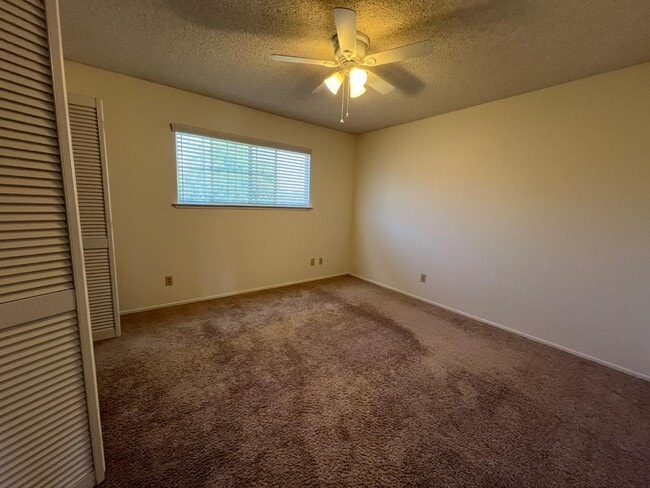 Building Photo - 2500 14th Ave