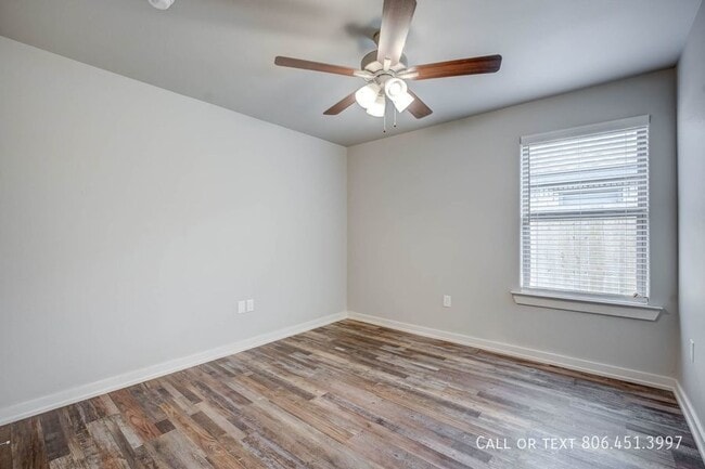 Building Photo - Gorgeous 3/2/2 in SW Lubbock