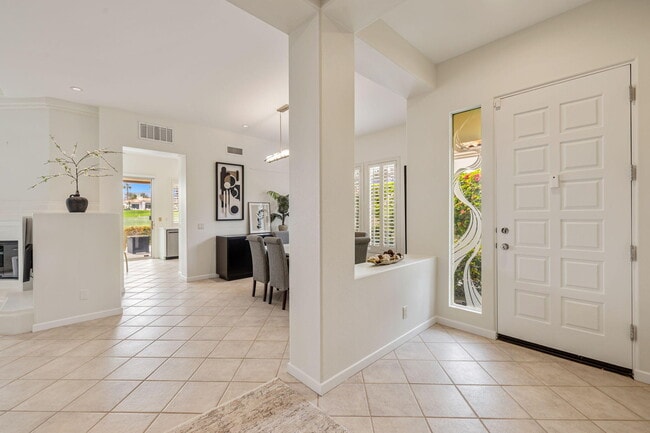 Building Photo - 133 Rainbird Cir