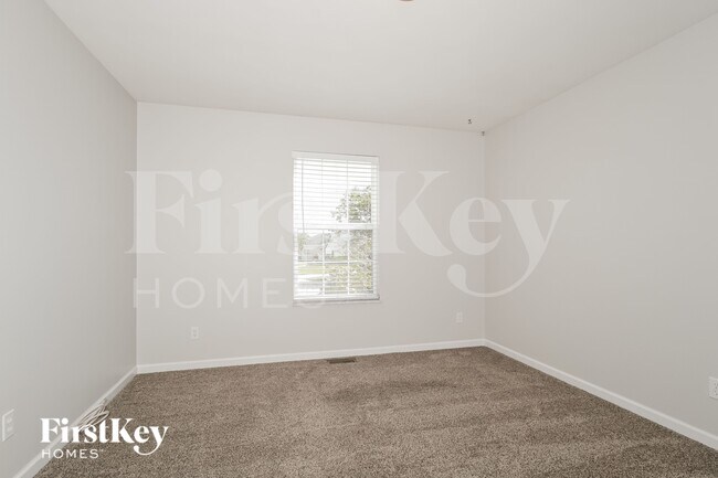 Building Photo - 3891 Cambridge Crossing Dr