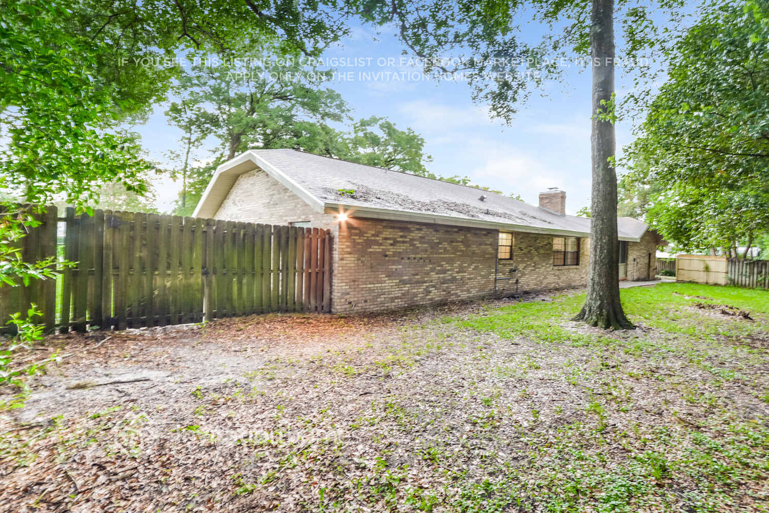 Building Photo - 801 Westchester Dr