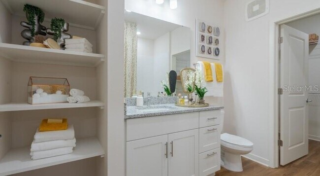 Building Photo - 18772 Grand Live Oak Blvd