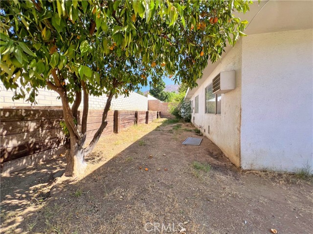 Building Photo - 22574 Kentfield St