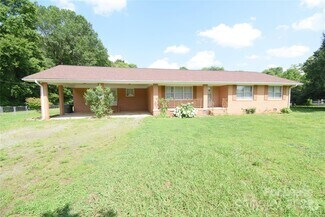 Building Photo - 4099 Shenandoah Dr SW