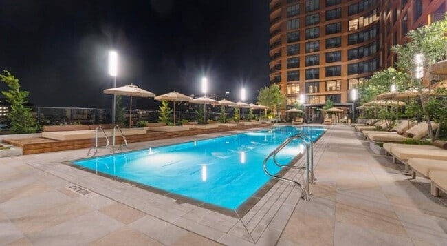 Building Photo - 660 11th St NW