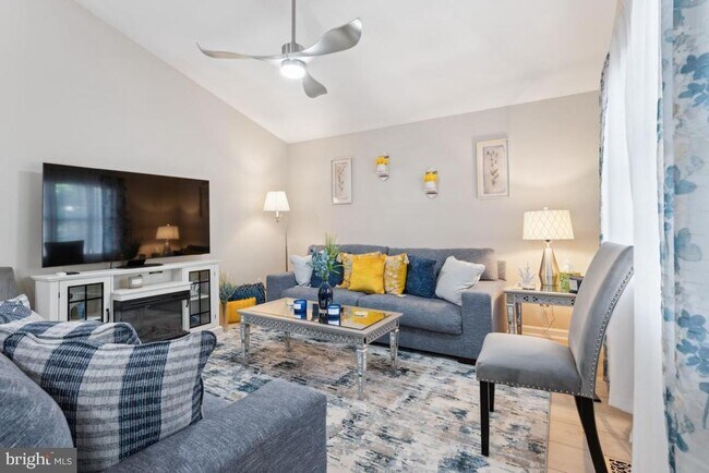 Building Photo - 340 12th St