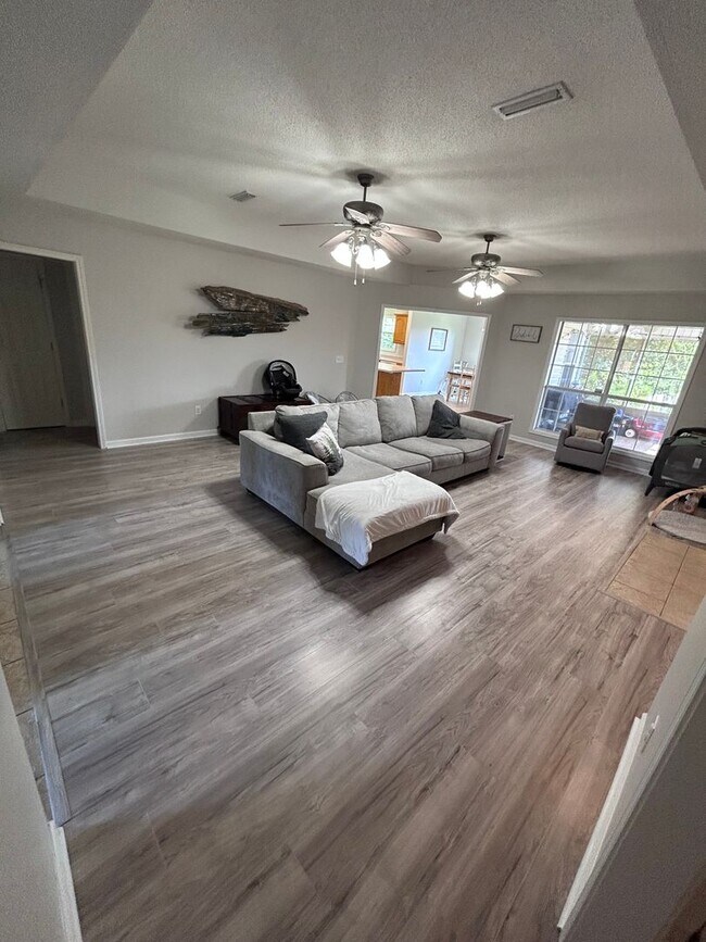 Building Photo - Indian Creek Subdivision!