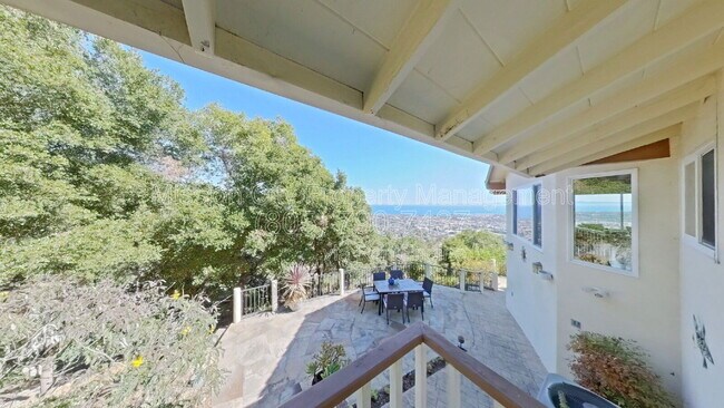 Building Photo - 1227 Viscaino Rd